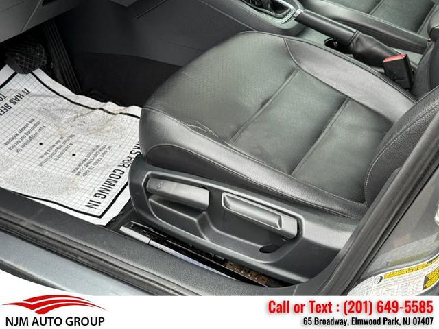 Photo of 2017 Platinum Gray Metallic Volkswagen Jetta