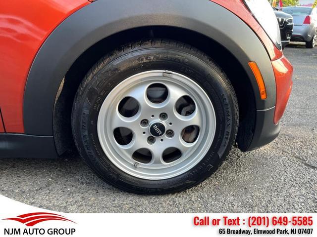 Photo of 2014 Spice Orange Metallic MINI Clubman