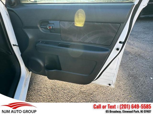 Photo of 2014 Electric Quartz Scion xB