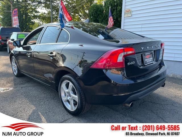 Photo of 2013 Black Volvo S60