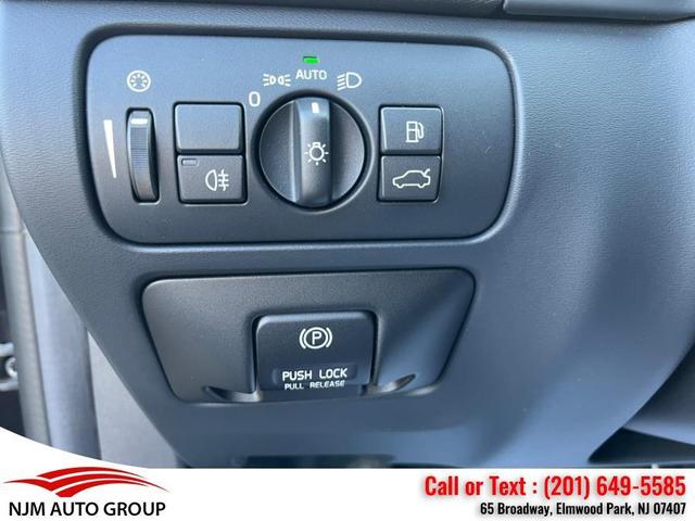 Photo of 2013 Black Volvo S60