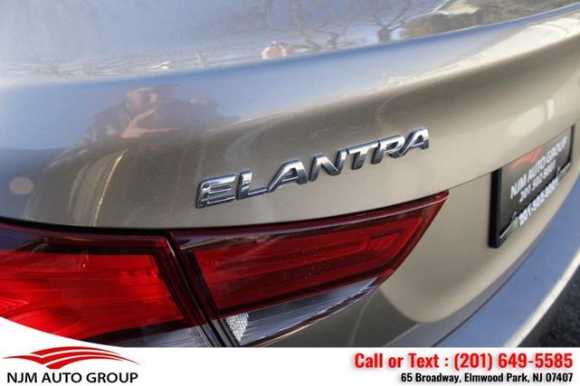 Photo of 2016 Desert Bronze Hyundai ELANTRA