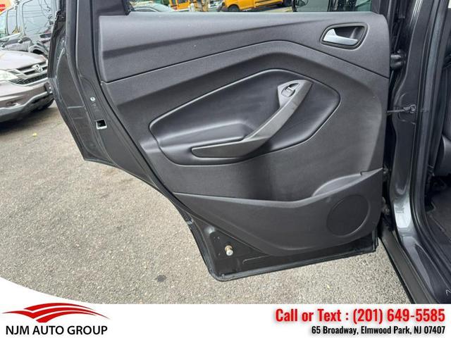 Photo of 2019 Magnetic Metallic Ford Escape