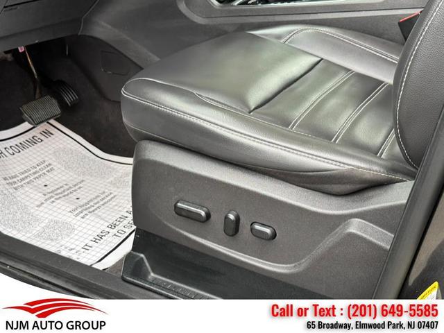 Photo of 2019 Magnetic Metallic Ford Escape