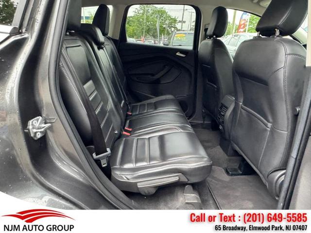 Photo of 2019 Magnetic Metallic Ford Escape