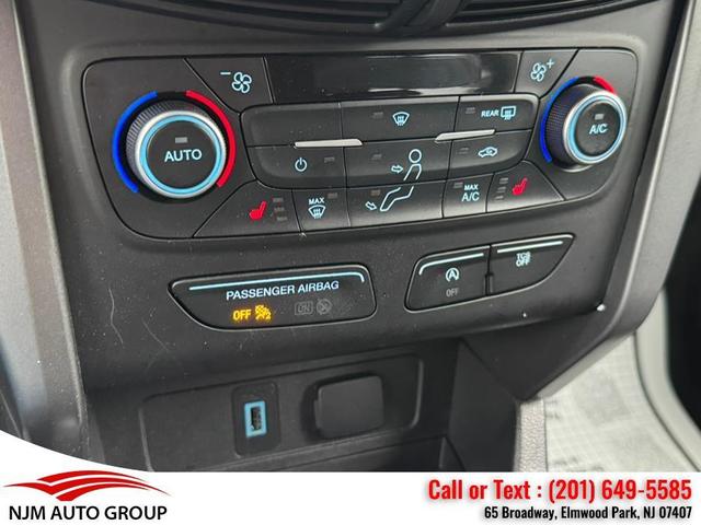 Photo of 2019 Magnetic Metallic Ford Escape