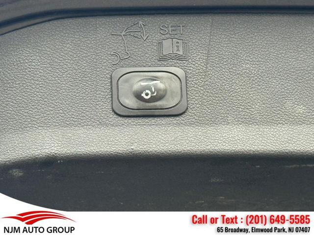 Photo of 2019 Magnetic Metallic Ford Escape