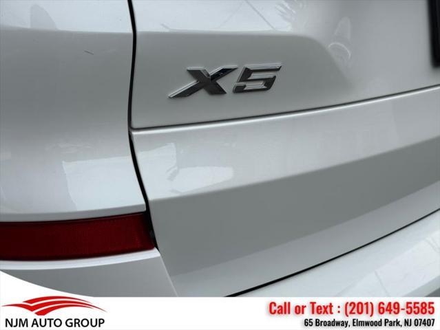 Photo of 2021 Alpine White BMW X5