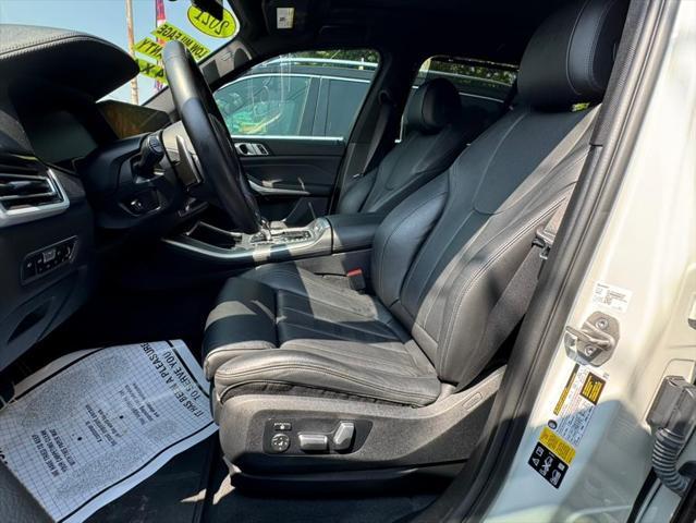 Photo of 2021 Alpine White BMW X5