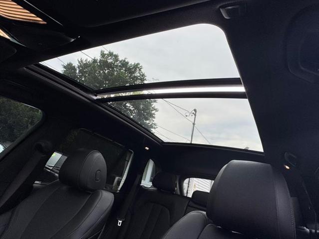 Photo of 2021 Alpine White BMW X5
