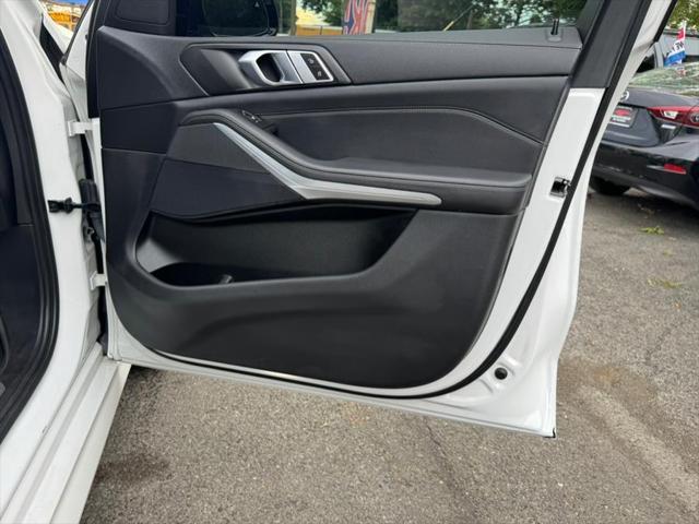 Photo of 2021 Alpine White BMW X5