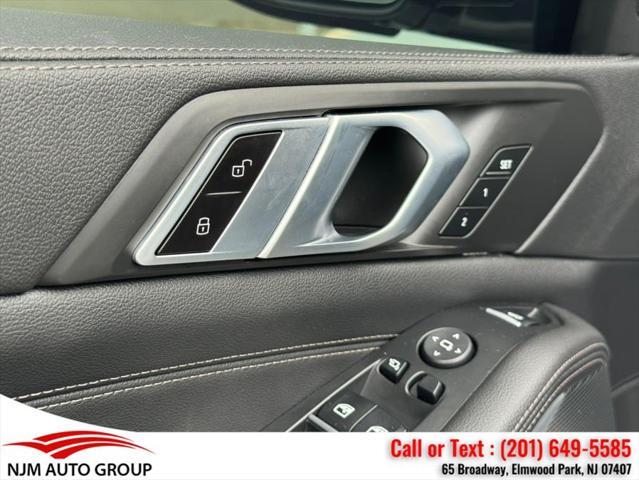 Photo of 2021 Alpine White BMW X5