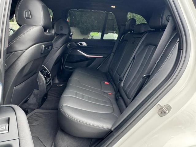 Photo of 2021 Alpine White BMW X5