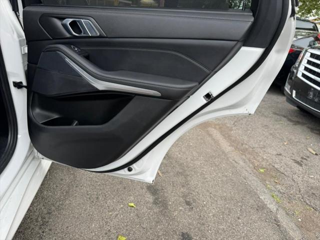 Photo of 2021 Alpine White BMW X5