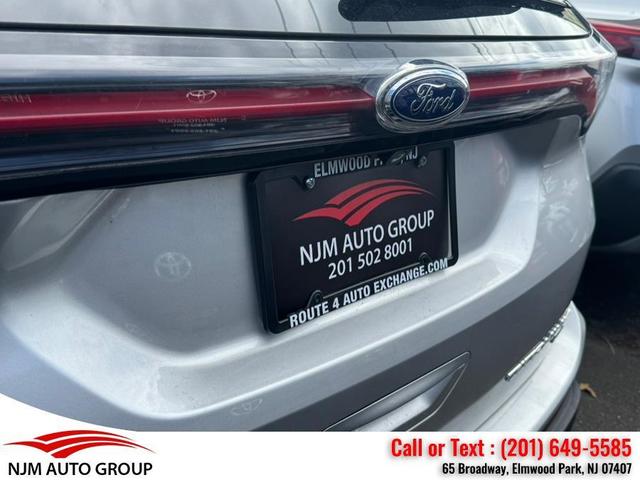Photo of 2018 Ingot Silver Metallic Ford Edge