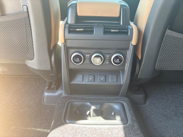 Photo of 2025 Fuji White Land Rover Defender