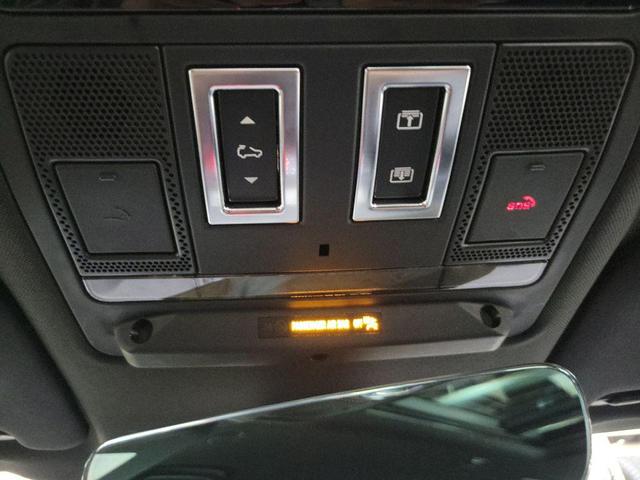 Photo of 2023 Gondwana Stone Metallic Land Rover Defender