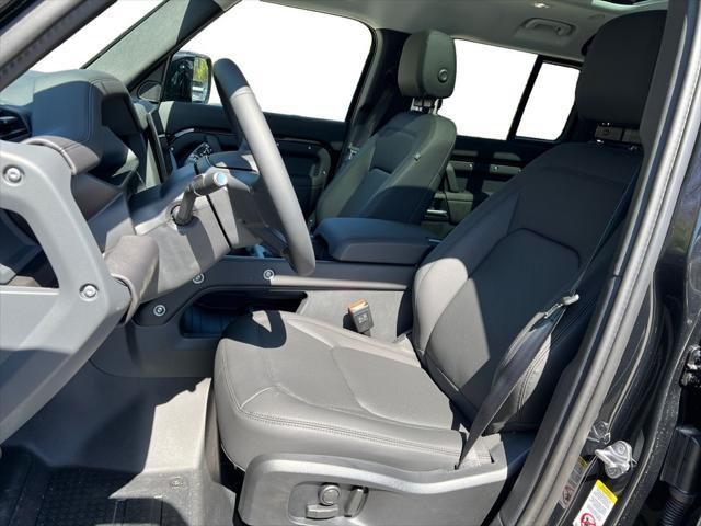Photo of 2025 Santorini Black Metallic Land Rover Defender