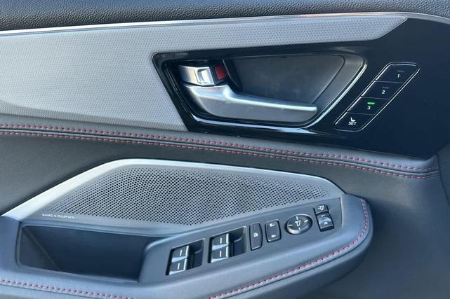 Photo of 2026 Urban Gray Pearl Acura MDX