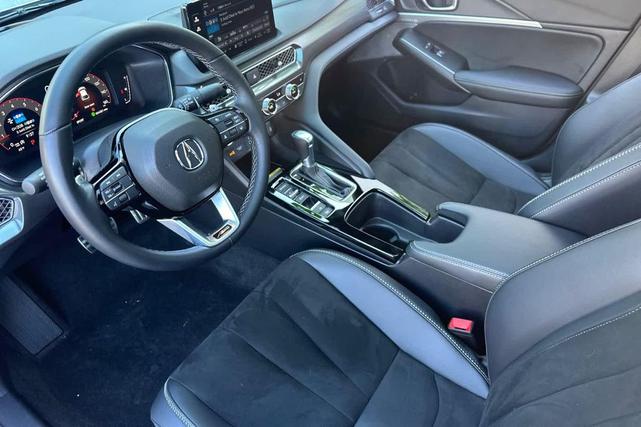 Photo of 2025 Lunar Silver Metallic Acura Integra
