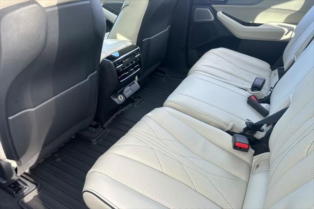 Photo of 2025 Urban Gray Pearl Acura MDX