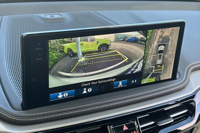 Photo of 2025 Urban Gray Pearl Acura MDX