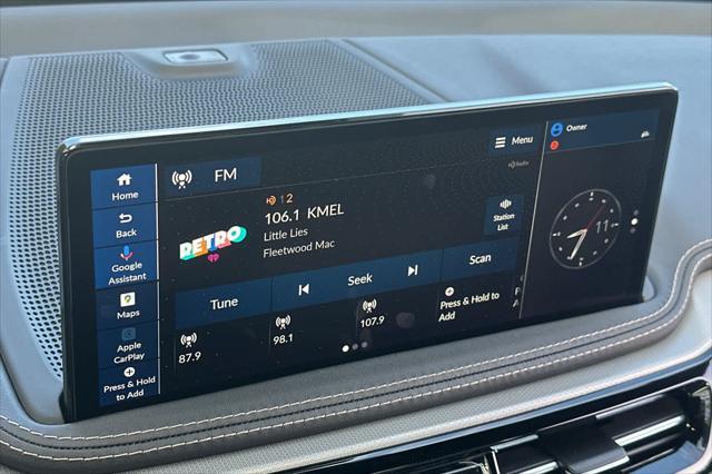 Photo of 2025 Urban Gray Pearl Acura MDX