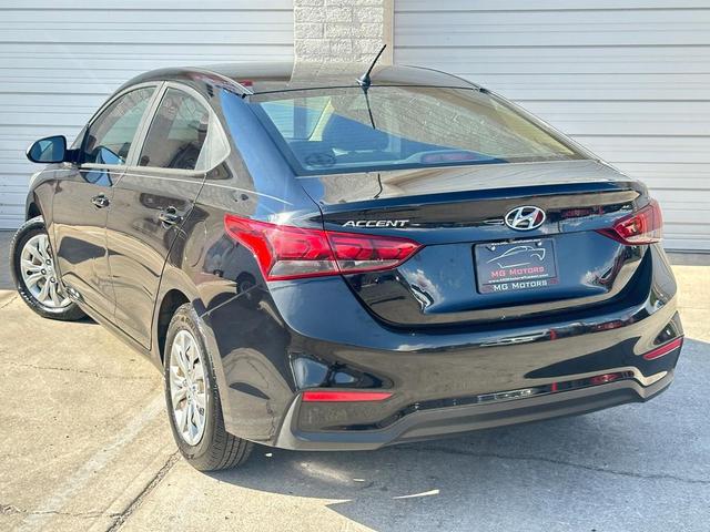 Photo of 2018 Absolute Black Hyundai Accent