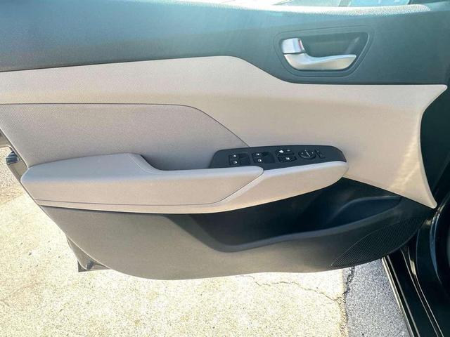 Photo of 2018 Absolute Black Hyundai Accent