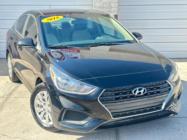 Photo of 2018 Absolute Black Hyundai Accent