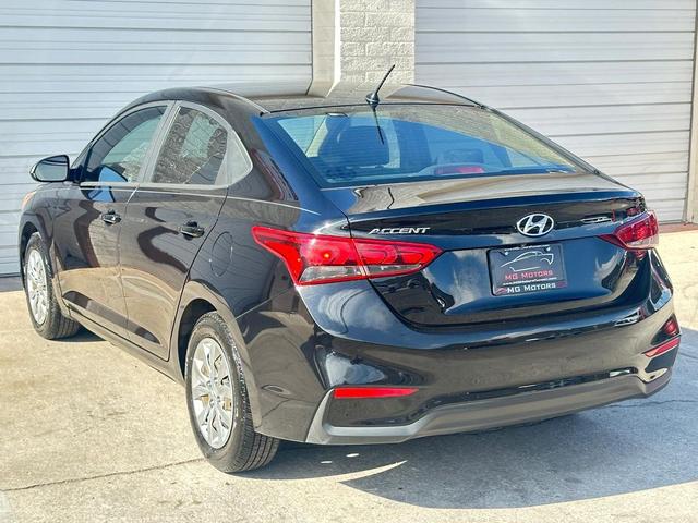 Photo of 2018 Absolute Black Hyundai Accent