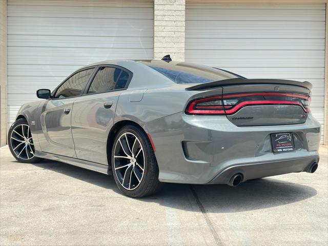 Photo of 2018 Destroyer Gray Clearcoat Dodge Charger