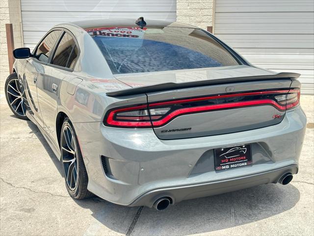 Photo of 2018 Destroyer Gray Clearcoat Dodge Charger