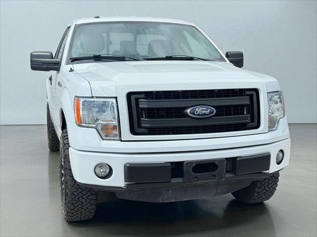 Photo of 2013 Oxford White Ford F-150