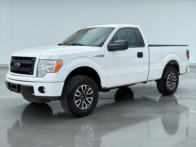 Photo of 2013 Oxford White Ford F-150