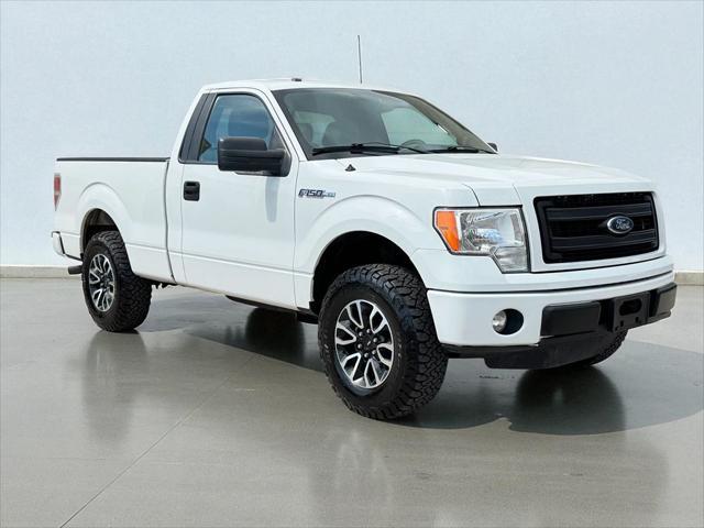 Photo of 2013 Oxford White Ford F-150