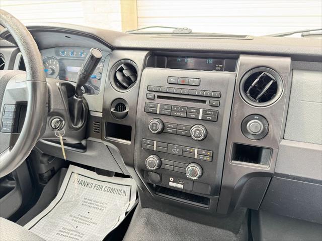 Photo of 2013 Oxford White Ford F-150
