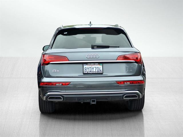 Photo of 2021 Daytona Gray Pearl Audi Q5