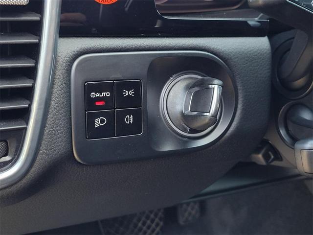 Photo of 2021 Dolomite Silver Metallic Porsche Cayenne