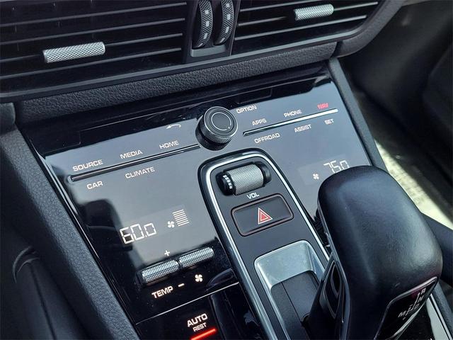 Photo of 2021 Dolomite Silver Metallic Porsche Cayenne