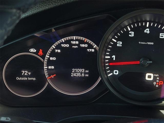 Photo of 2022 Black Porsche Cayenne