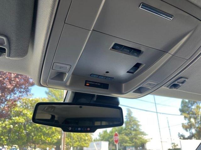 Photo of 2016 White Frost Tri-Coat GMC Sierra 1500