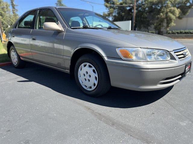 2000 Toyota Camry