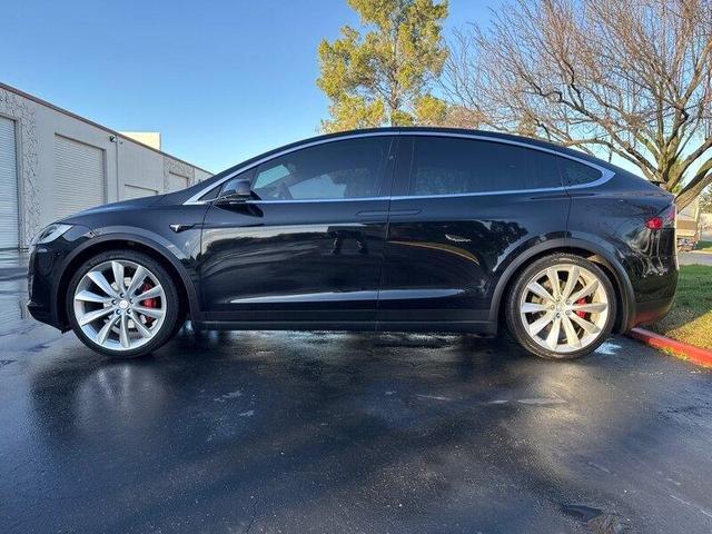 Photo of 2017 Black Tesla Model X