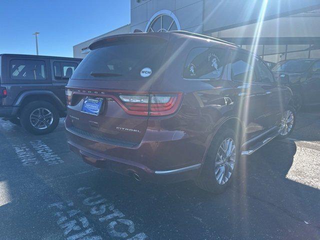 Photo of 2018 Octane Red Pearlcoat Dodge Durango