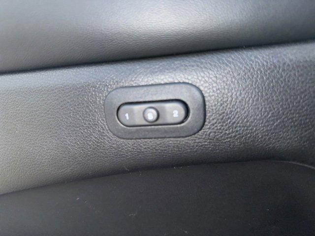 Photo of 2020 Diamond Black Crystal Pearlcoat Jeep Grand Cherokee