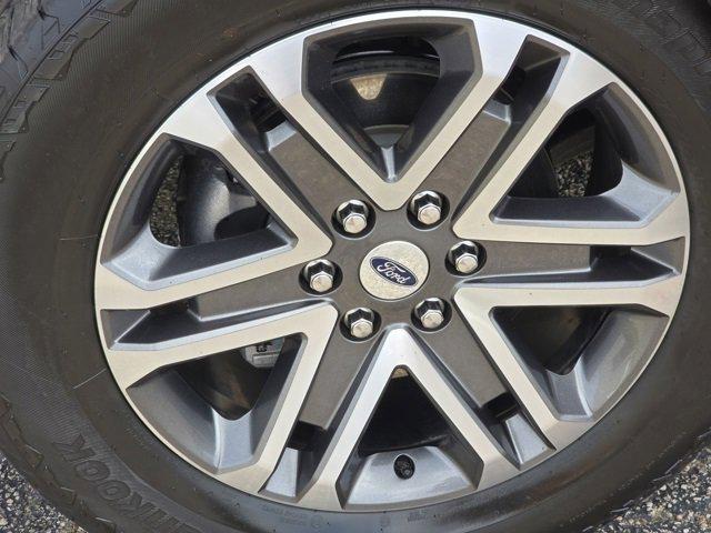 Photo of 2022 Atlas Blue Metallic Ford F-150