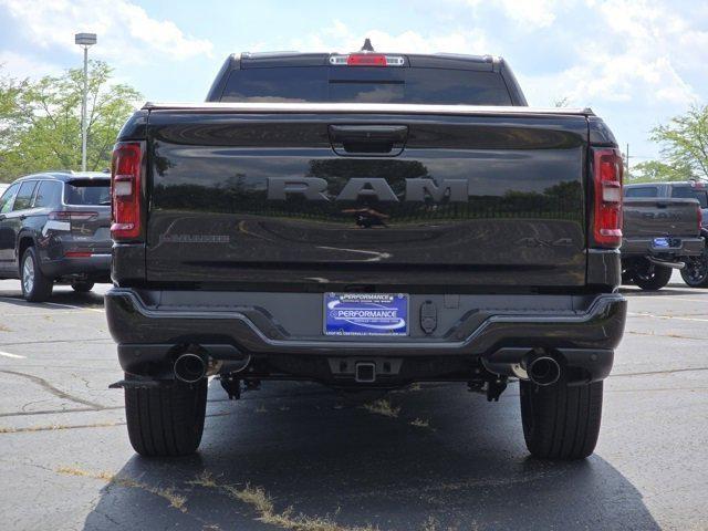 Photo of 2026 Diamond Black Crystal Pearlcoat RAM 1500