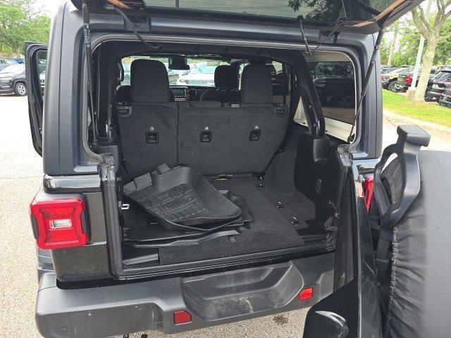 Photo of 2021 Black Clearcoat Jeep Wrangler Unlimited