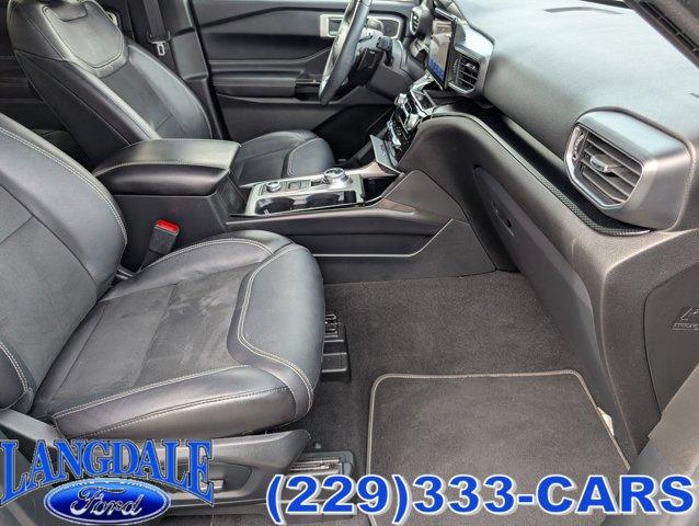 Photo of 2022 Gray Metallic Ford Explorer